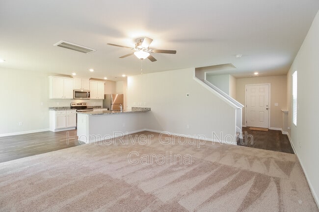 Building Photo - 4721 Hazelburn Dr