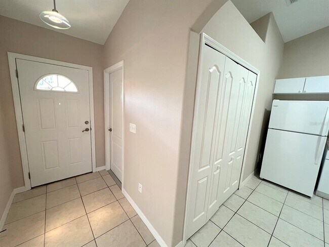 Foto del edificio - 47 Wellwood Ln