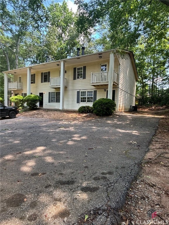 Primary Photo - 246 Highland Park Dr