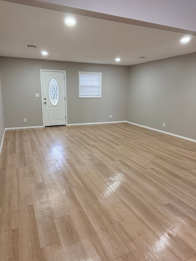 Foto del edificio - 2314 S 84th E Ave