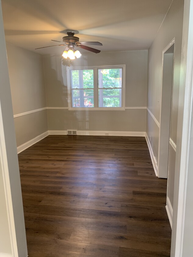 Dining Room - 1105 Lyndhurst St