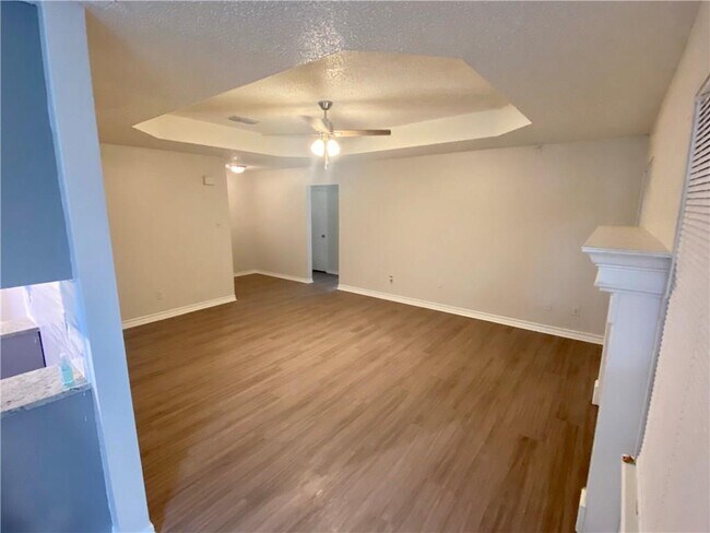Building Photo - 3937 Mckinzie Rd