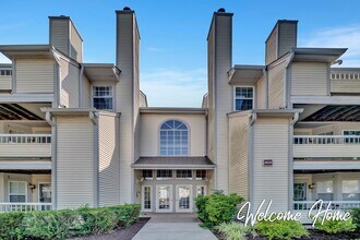 Building Photo - 302 Trinity Ct