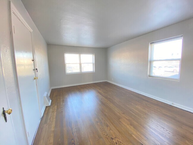 Foto del edificio - 5412 Chippewa St
