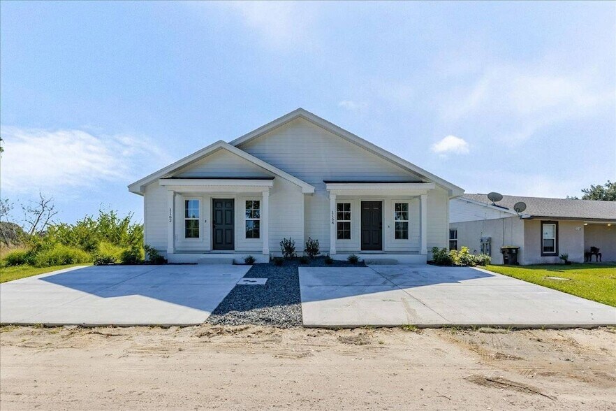 Foto principal - 1164 Fairway Dr