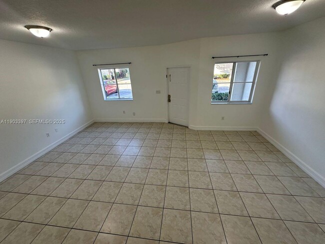 Foto del edificio - 1712 SE 31st Ct