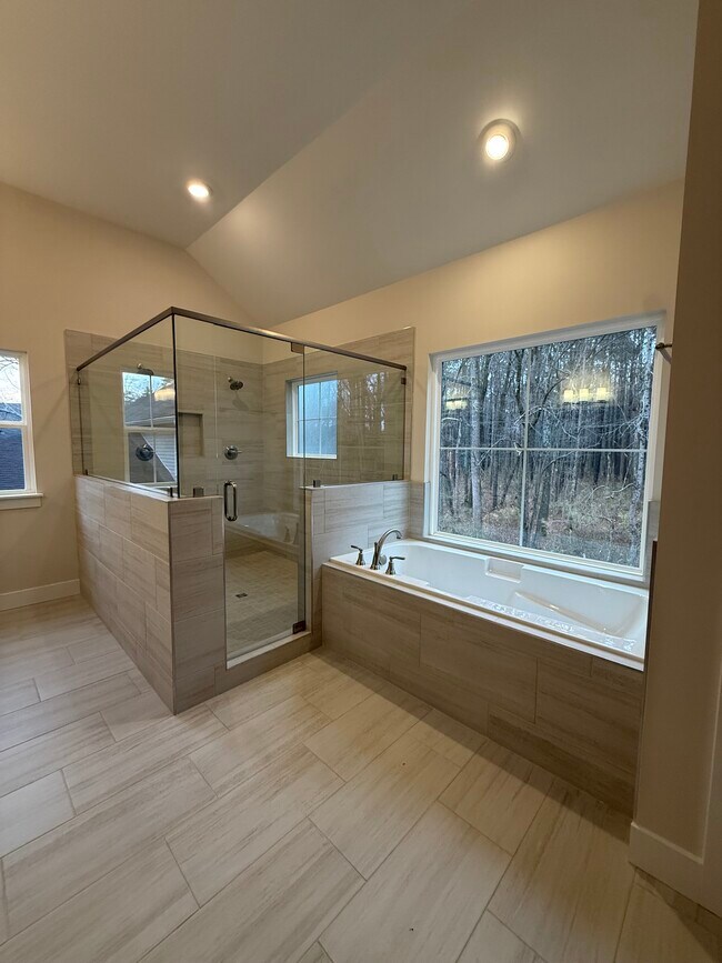 Building Photo - 2049 Burson Dr