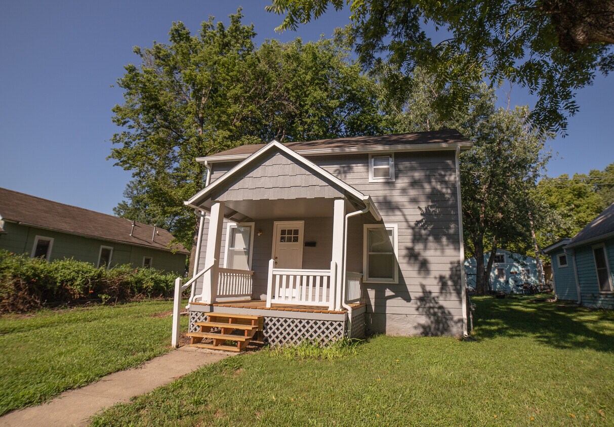 1309 New York St, Lawrence, KS 66044 House Rental in Lawrence, KS