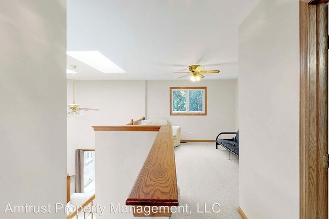 Foto del edificio - 2 br, 1.5 bath House - 19613 Cambridge Dr.