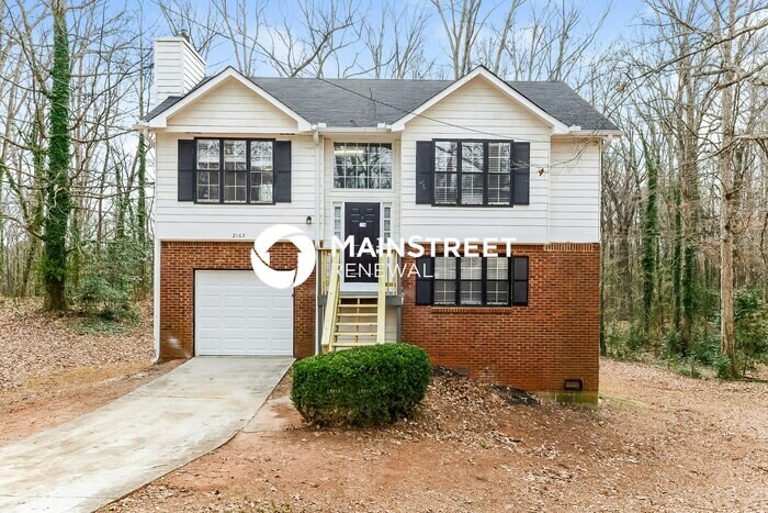 Foto principal - 3 Bedroom Pet-Friendly Home in Decatur, GA...