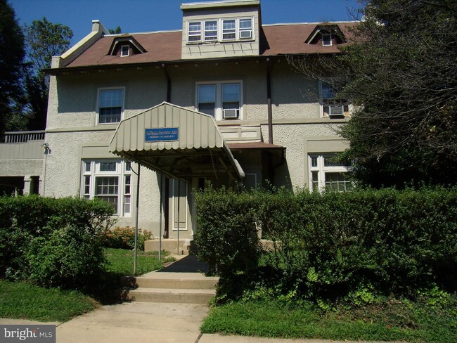 Building Photo - 1503 N Broom St