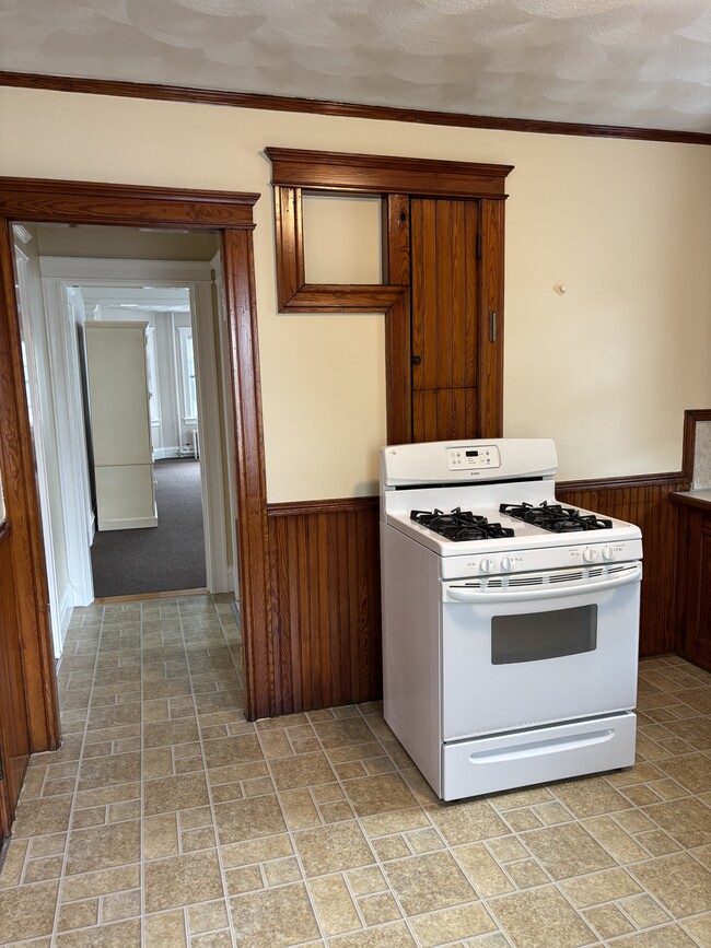 Kitchen - 23 Prospect St