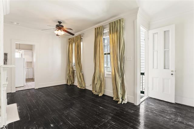 Building Photo - 2423 Annunciation St