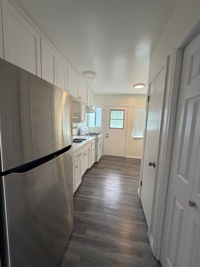 Building Photo - 13729 Penn St