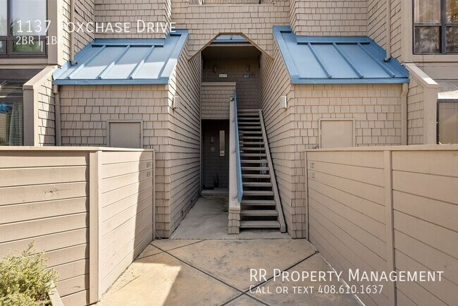 Building Photo - 1137 Foxchase Dr