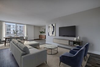 Building Photo - Royal Oak Terrace