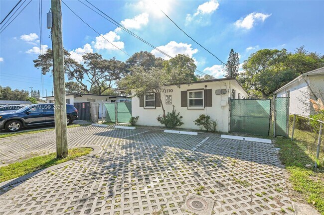 Foto del edificio - 1710 NW 9th St