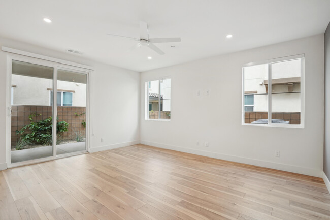 Foto del edificio - 47436 Poppy Ln