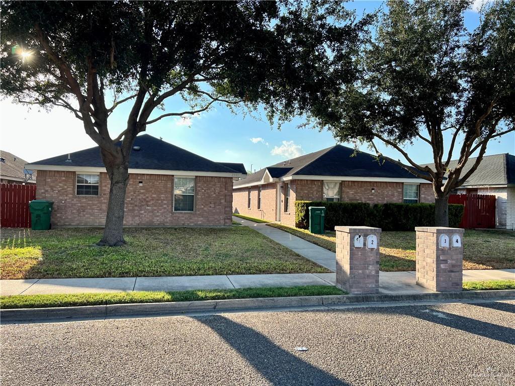 Foto principal - 2301 N Erica St