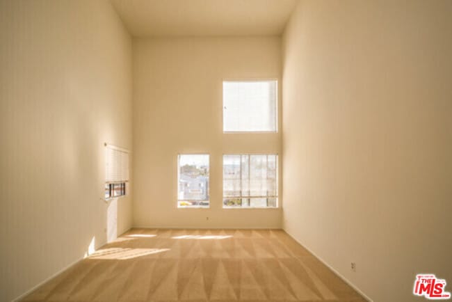 Building Photo - 1118 Valencia St
