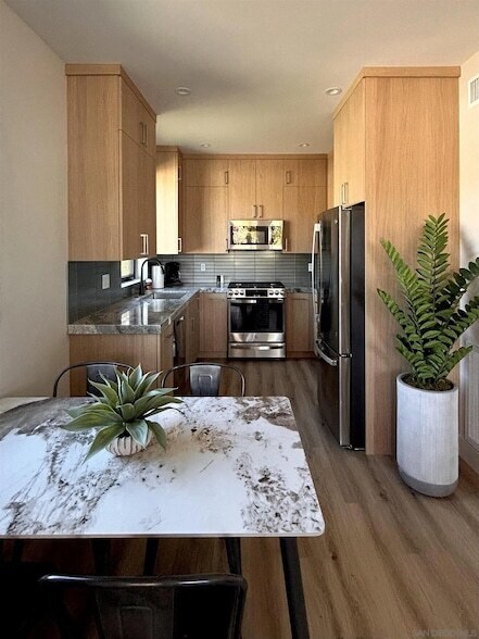 Foto del edificio - 8168 Paseo Del Ocaso