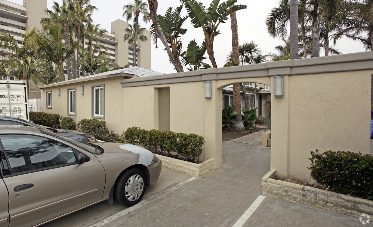Primary Photo - 700 Missouri Ave