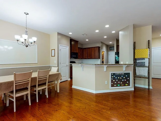 Building Photo - 106 Blackwater Way