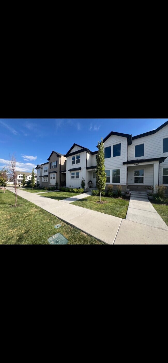 Foto del edificio - 4413 Monument Peak Dr