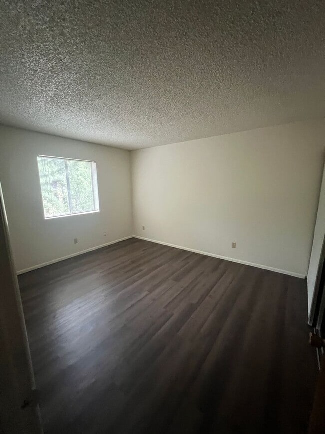 Building Photo - $2,125 - 3 Bedroom/1.5 Bath and Backyard. ...