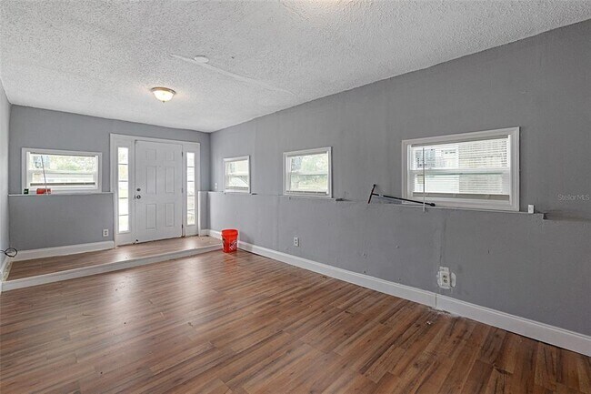 Foto del edificio - 407 S Anderson St
