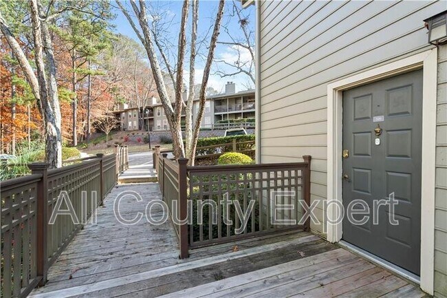 Photo - 2901 Lenox Rd NE Townhome