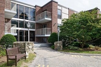 Building Photo - 147 Turner Rd