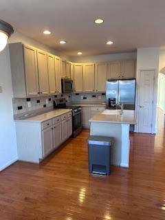 Foto del edificio - 2624 Island Grove Blvd