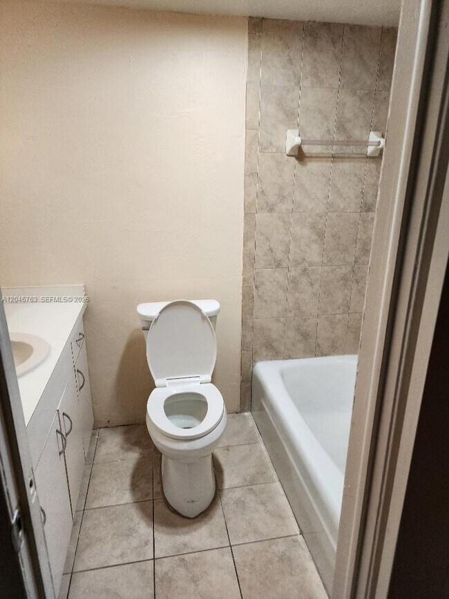 Foto del edificio - 4147 NW 19th St