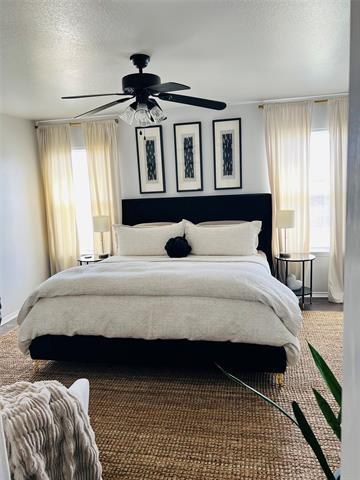 Building Photo - 1308 Divine Dr