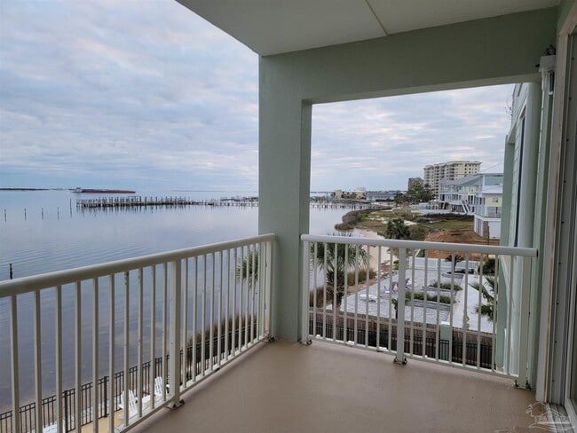 Building Photo - 4050 Indigo Dr