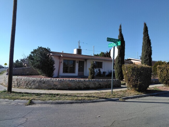 Foto del edificio - 901 Richard Dr