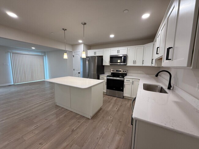 Foto del edificio - New Construction 3-Bedroom Townhome!