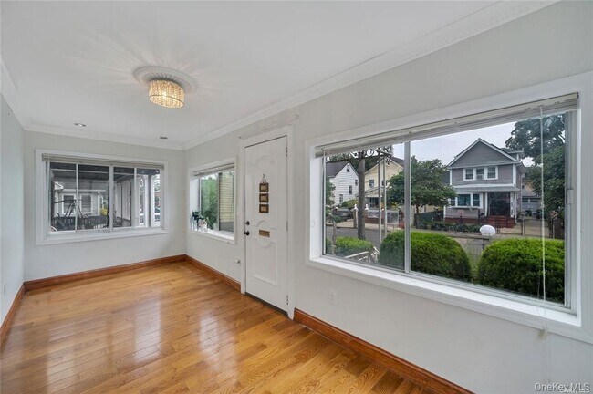 Foto del edificio - 109-21 215th St