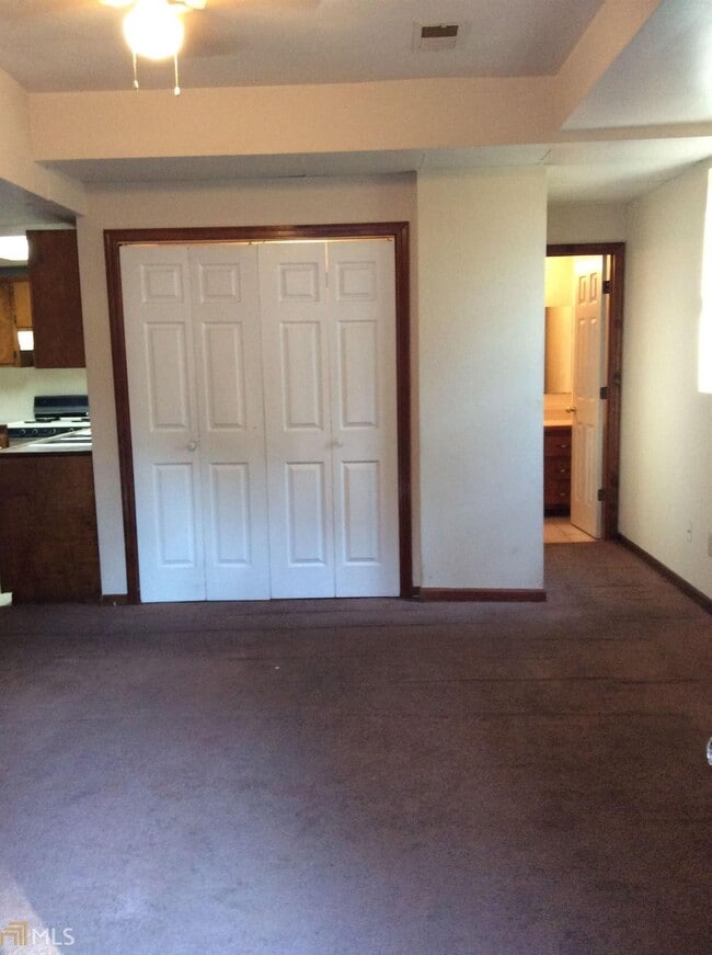 Building Photo - 19 Sentry Oak Ct