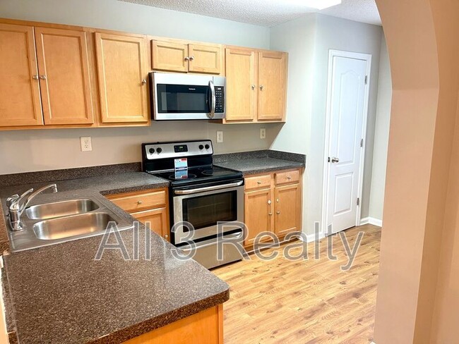 Building Photo - 140 Prattling Ct