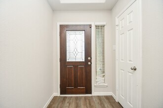 Building Photo - 17811 Chartertree Ln