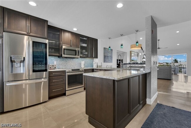 Building Photo - 10684 Gulf Shore Dr