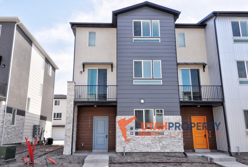 Primary Photo - 1032 W 430 S