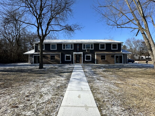 Building Photo - 1939 S 124th St