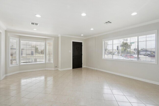 Foto del edificio - 15023 Yukon Ave