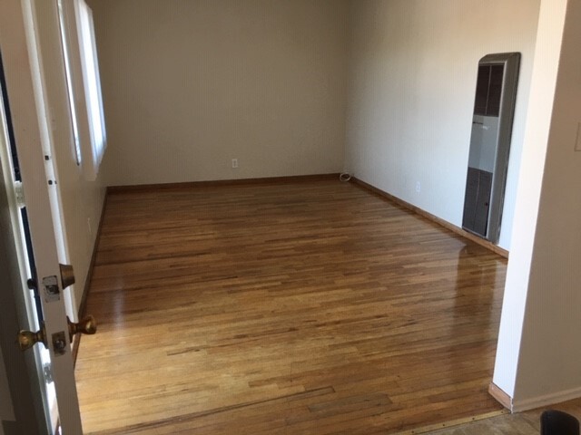 Primary Photo - 3728 Ingraham St