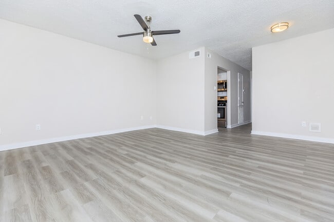 Foto del edificio - Aviva at North Plaza