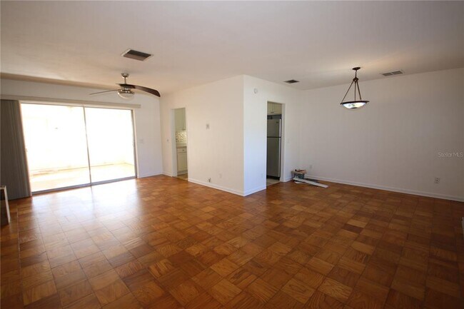 Foto del edificio - 1429 Seabreeze St