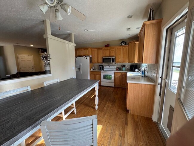 Building Photo - 563 Garden Grove Ct